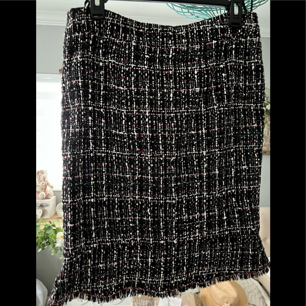 Chanel tweed skirt